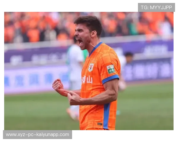 大连英博中路的直塞球几乎见效